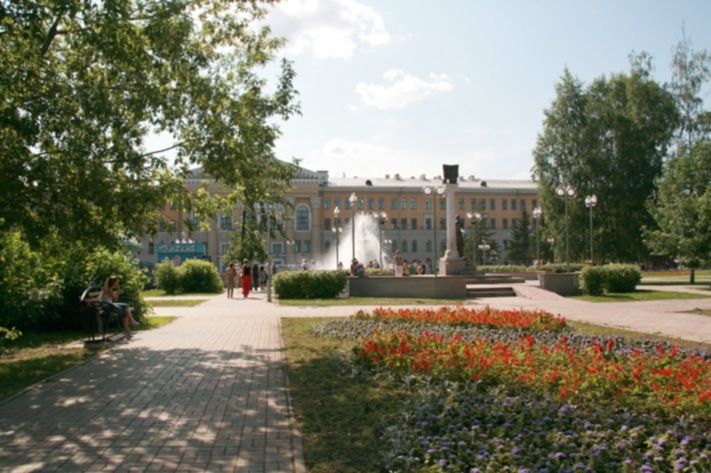 Томские новости, Площадь Новособорную в Томске предлагают сделать свободной от коммерции Площадь Новособорную в Томске предлагают сделать свободной от коммерции