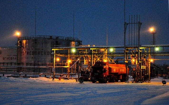 Криминал, Томские новости, В Томске двое пытались украсть с завода 2,5 тонны нефтепродуктов В Томске двое пытались украсть с завода 2,5 тонны нефтепродуктов