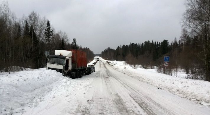 Происшествия, Томские новости, В Томской области на трассе столкнулись два МАЗа В Томской области на трассе столкнулись два МАЗа