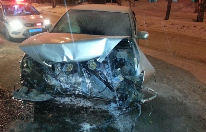 Происшествия, Томские новости, В субботу в Томске столкнулись три иномарки В субботу в Томске столкнулись три иномарки