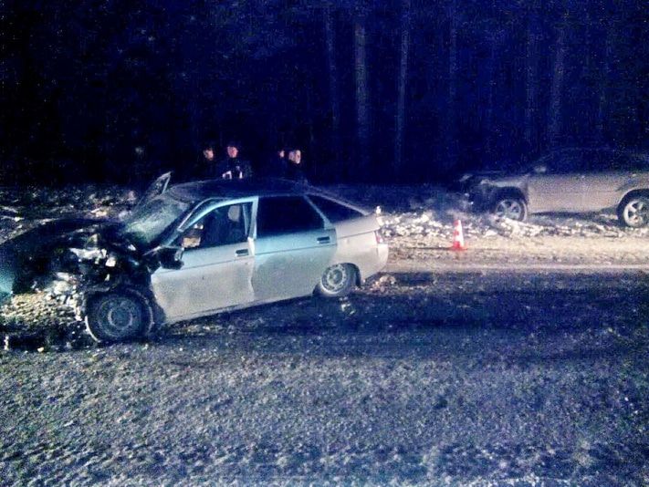 Происшествия, Томские новости, В Томске на Коларовском тракте столкнулись легковушка и внедорожник В Томске на Коларовском тракте столкнулись легковушка и внедорожник