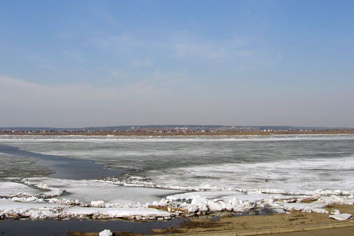 В. Рудский. Заметки фенолога.Апрель — снегогон