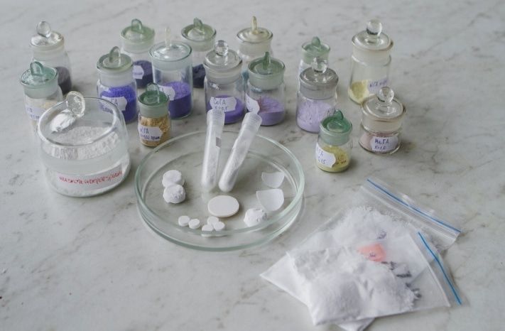 Образование и наука, Томские новости, Томские ученые научились синтезировать безопасный материал для костных имплантатов Томские ученые научились синтезировать безопасный материал для костных имплантатов