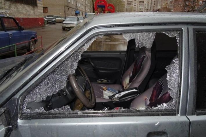 Криминал, Томские новости, В Томске задержали мужчину, который три месяца воровал из машин (ФОТО) В Томске задержали мужчину, который три месяца воровал из машин (ФОТО)