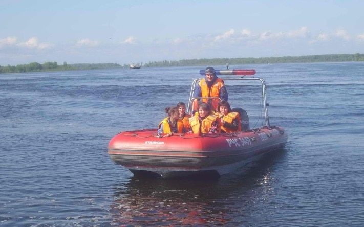 Паводок, Томские новости, Томские спасатели доставили на экзамены выпускников из подтопленных поселков Томские спасатели доставили на экзамены выпускников из подтопленных поселков