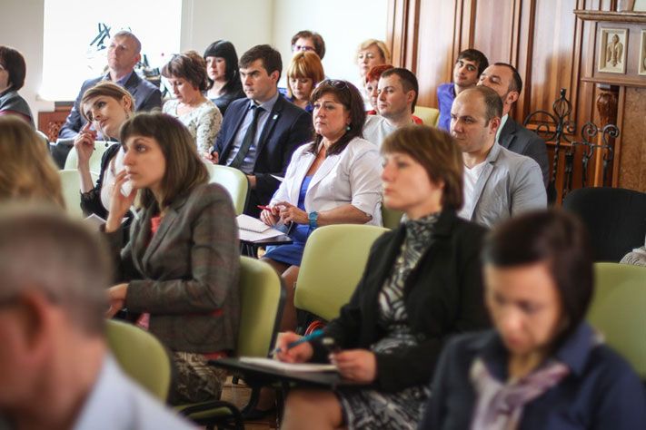 Диалог состоялся.О чем власть разговаривала с предпринимателями за круглым столом