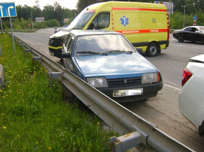 Происшествия, Томские новости, В Томске иномарка насмерть сбила пешехода, толкавшего неисправное авто В Томске иномарка насмерть сбила пешехода, толкавшего неисправное авто