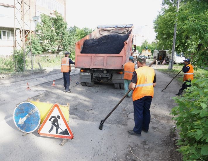 Дороги, Томские новости, В Томске на Водяной провели повторное асфальтирование (ФОТО) В Томске на Водяной провели повторное асфальтирование (ФОТО)