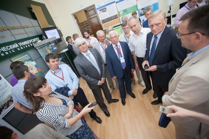 Образование и наука, Томские новости, Томские вузы показали свои программы по робототехники для ВПК Томские вузы показали свои программы по робототехники для ВПК