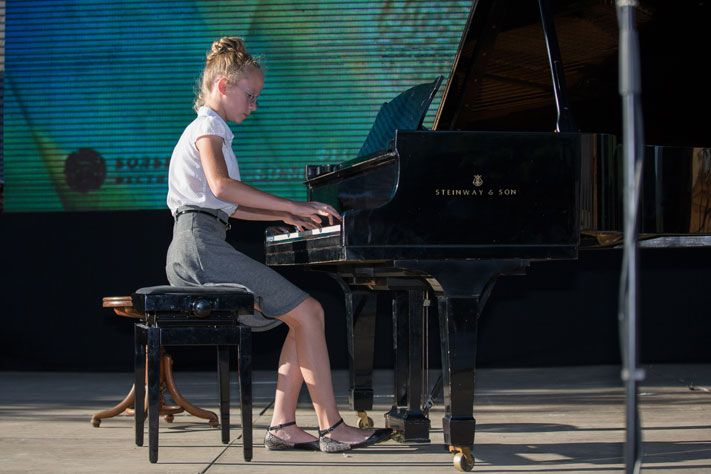 Нефтегаз, Томские новости, Пианистка Александра Ковалева представила Томск на фестивале классической музыки в Сербии Пианистка Александра Ковалева представила Томск на фестивале классической музыки в Сербии