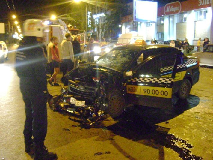 Происшествия, Томские новости, В Томске четыре человека получили травмы в ДТП на Иркутском тракте (ФОТО) В Томске четыре человека получили травмы в ДТП на Иркутском тракте (ФОТО)