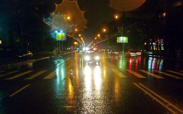 Происшествия, Томские новости, В Томске иномарка сбила женщину на пешеходном переходе. Требуется помощь очевидцев В Томске иномарка сбила женщину на пешеходном переходе. Требуется помощь очевидцев