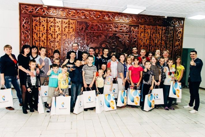 Ростелеком, Томские новости, &laquo;Ростелеком&raquo; и &laquo;Аргументы Недели&raquo; подарили воспитанникам асиновского детског &laquo;Ростелеком&raquo; и &laquo;Аргументы Недели&raquo; подарили воспитанникам асиновского детского дома мир знаний