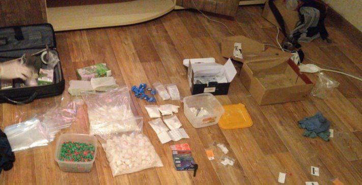 Криминал, Томские новости, У томского студента-юриста изъяли 11 килограммов синтетических наркотиков У томского студента-юриста изъяли 11 килограммов синтетических наркотиков