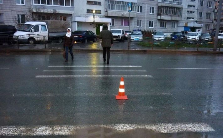 Происшествия, Томские новости, В Томске Granta сбила девушку на &laquo;зебре&raquo; В Томске Granta сбила девушку на &laquo;зебре&raquo;