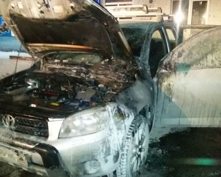 Происшествия, Томские новости, Вчера в Томске на ул. Мичурина загорелся автомобиль Вчера в Томске на ул. Мичурина загорелся автомобиль