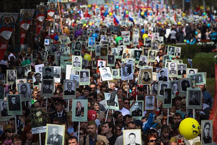 Конкурсы и акции, Томские новости, &laquo;Бессмертный полк&raquo; попал в список слов-символов уходящего года &laquo;Бессмертный полк&raquo; попал в список слов-символов уходящего года