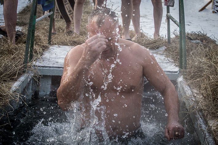 Фото недели.В Томске прошли Крещенские купания
