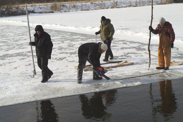 Томские новости, Толщина льда в Томи превышает полметра — сообщает ОДС Толщина льда в Томи превышает полметра — сообщает ОДС