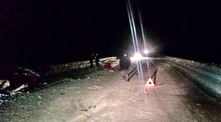 Происшествия, Томские новости, Один человек погиб при столкновении грузовика и ВАЗа на трассе Томск-Колпашево Один человек погиб при столкновении грузовика и ВАЗа на трассе Томск-Колпашево