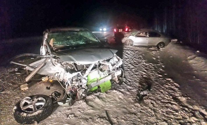 Происшествия, Томские новости, На трассе Томск-Колпашево столкнулись три &laquo;Тойоты&raquo;, один человек пострадал На трассе Томск-Колпашево столкнулись три &laquo;Тойоты&raquo;, один человек пострадал