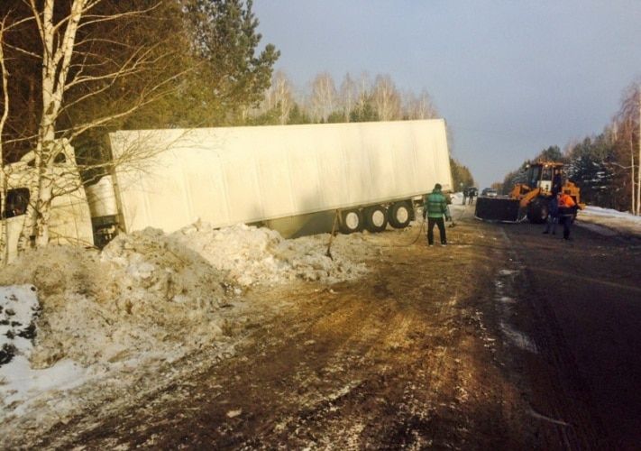 Происшествия, Томские новости, Томские полицейские помогли белорусскому дальнобойщику Томские полицейские помогли белорусскому дальнобойщику