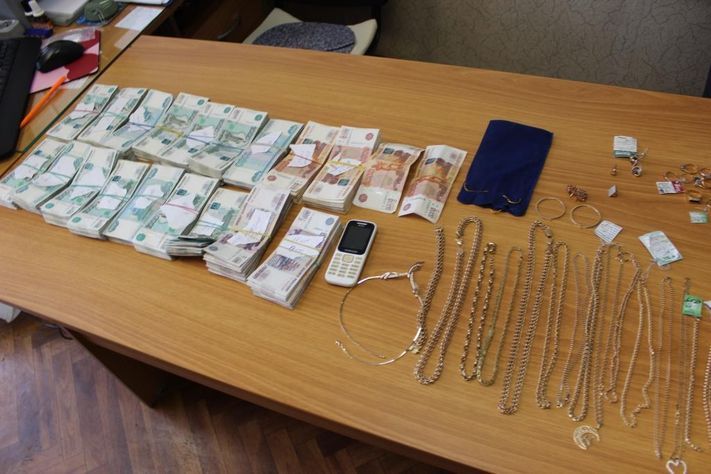 Криминал, Томские новости, Полицейские задержали томича, укравшего у родственников более 4 млн рублей Полицейские задержали томича, укравшего у родственников более 4 млн рублей