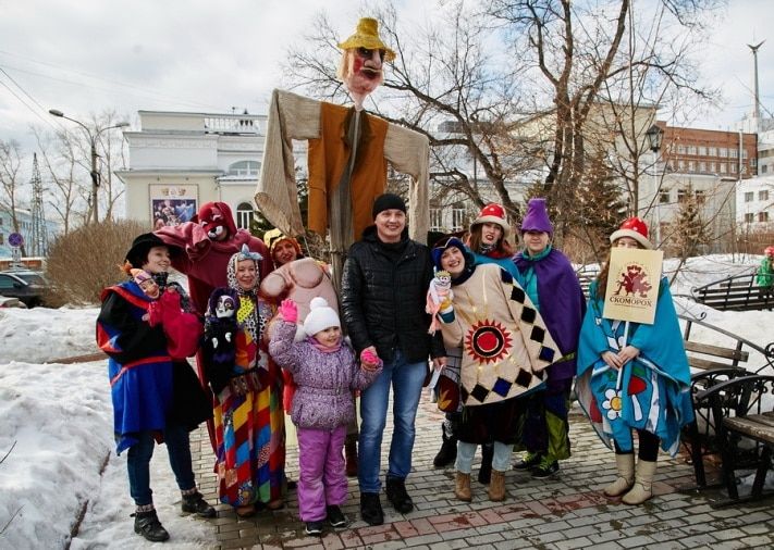 Конкурсы и акции, Томские новости, Актеры «Скомороха» поздравили томичей с Днем кукольника (ФОТО) Актеры «Скомороха» поздравили томичей с Днем кукольника (ФОТО)