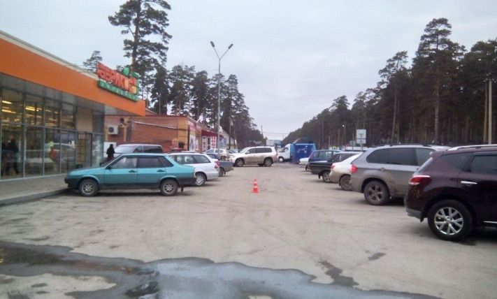 Происшествия, Томские новости, В Тимирязево водитель BMW X5 сбил пешехода В Тимирязево водитель BMW X5 сбил пешехода