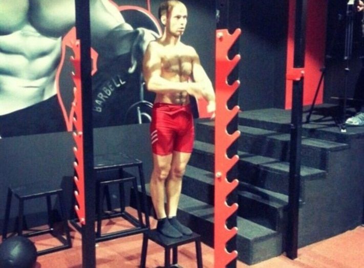 Спорт в Томске, Томские новости, Томич установил мировой рекорд по подтягиванию Томич установил мировой рекорд по подтягиванию