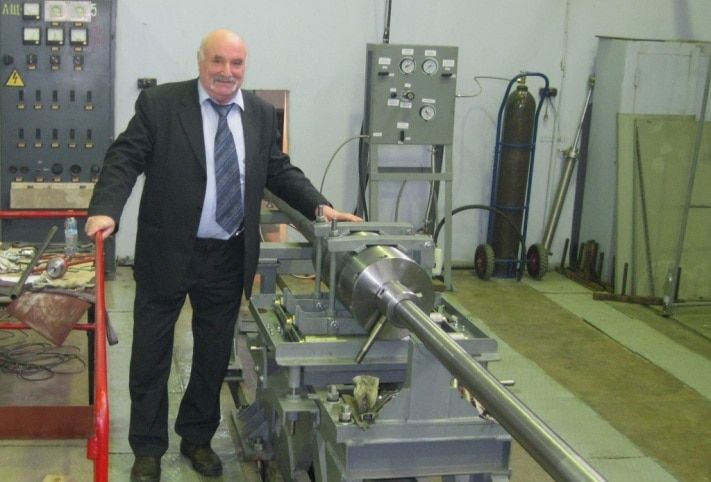 Образование и наука, Томские новости, Томские ученые собрали баллистическую установку, имитирующую атаку метеоритов Томские ученые собрали баллистическую установку, имитирующую атаку метеоритов