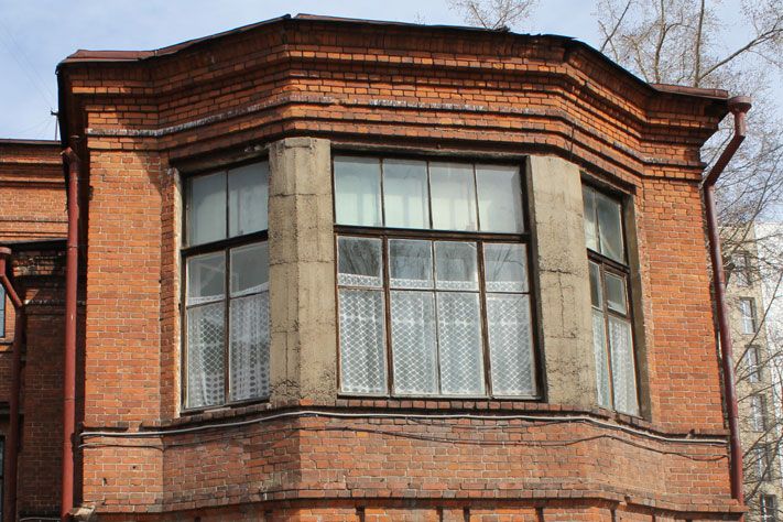 Городские детали: флигель во дворе Михайловской больницы