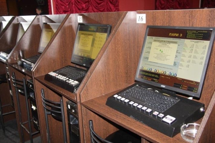 Томские новости, Томские полицейские закрыли игорный зал на Нахимова (ФОТО) Томские полицейские закрыли игорный зал на Нахимова (ФОТО)