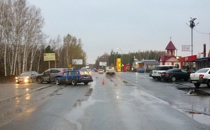 Происшествия, Томские новости, Два человека пострадали в ДТП на Московском тракте Два человека пострадали в ДТП на Московском тракте