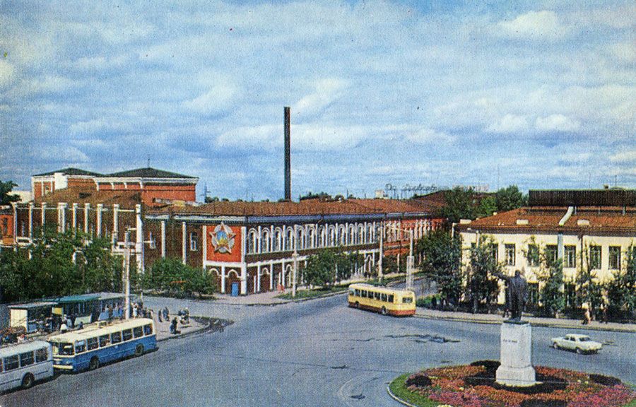 Жизнь в тылу, Томские новости, Жизнь в тылу. Как работники Томского завода резиновой обуви обслуживали нужды фронта и обустраивали Жизнь в тылу. Как работники Томского завода резиновой обуви обслуживали нужды фронта и обустраивали быт