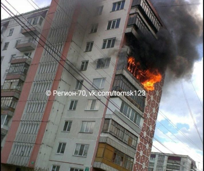 Происшествия, Томские новости, В Томске на Дербышевском загорелась многоэтажка В Томске на Дербышевском загорелась многоэтажка