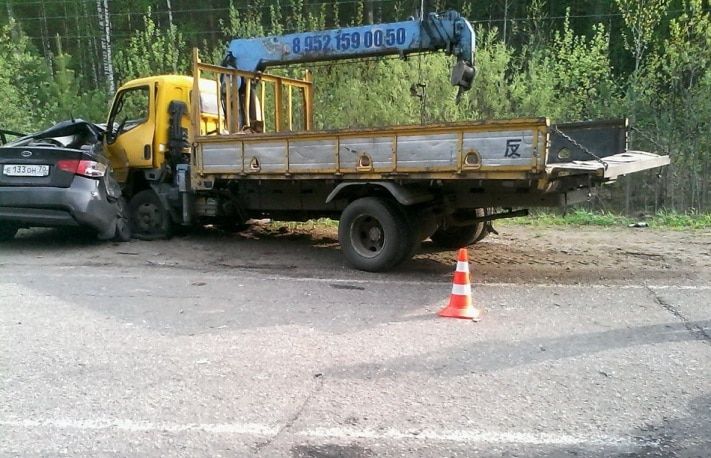 Происшествия, Томские новости, В Томской области пьяный водитель иномарки столкнулся с грузовиком В Томской области пьяный водитель иномарки столкнулся с грузовиком