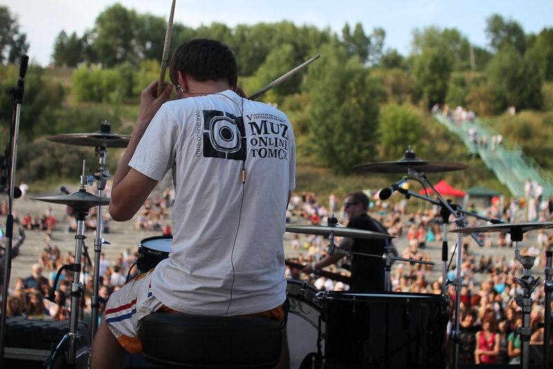 Конкурсы и акции, Томские новости, В День города на Новосборной перед томичами выступят четыре местные группы В День города на Новосборной перед томичами выступят четыре местные группы