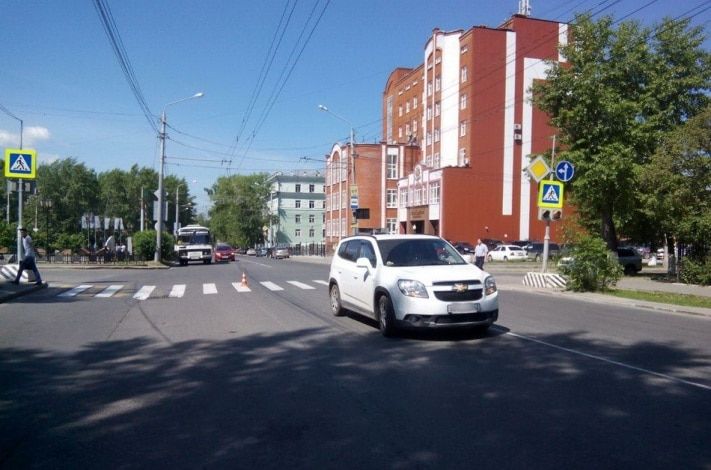 Происшествия, Томские новости, В Томске на Кирова сбили пешехода, переходившего дорогу по «зебре» В Томске на Кирова сбили пешехода, переходившего дорогу по «зебре»