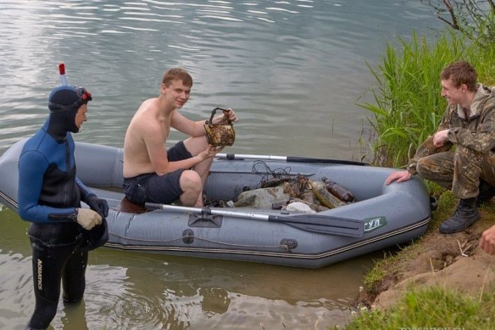 Конкурсы и акции, Томские новости, Томске дайверы шесть часов очищали дно Кудринского озера Томске дайверы шесть часов очищали дно Кудринского озера 