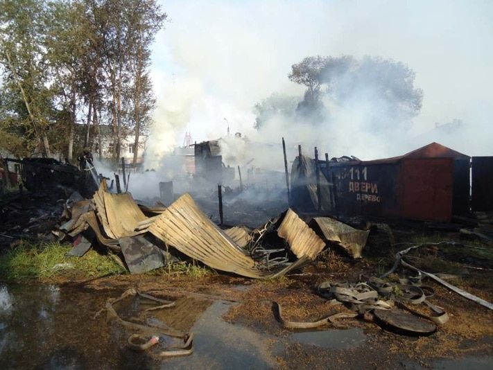 Томские новости, В Томске жители потсрадавших от утреннего пожара домов начали получать помощь В Томске жители потсрадавших от утреннего пожара домов начали получать помощь