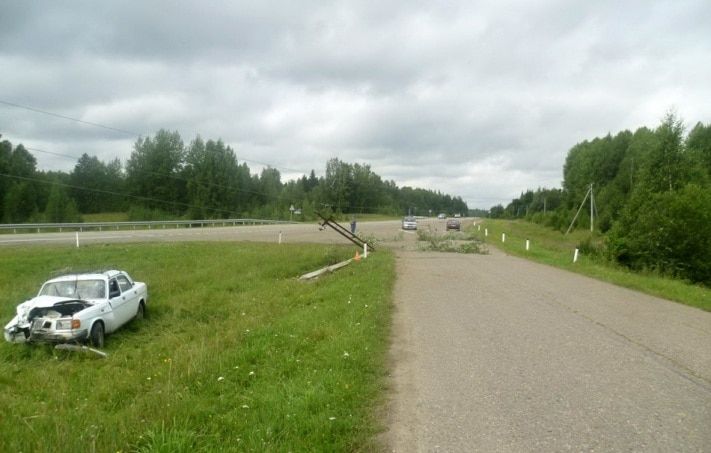 Происшествия, Томские новости, В Томской области пьяный водитель «Волги» врезался в столб В Томской области пьяный водитель «Волги» врезался в столб