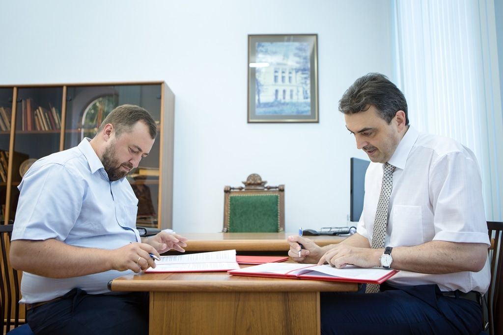 Томские новости, ТГУ и юрфирма «LL.C-право» создадут первую в России кафедру корпоративной практики ТГУ и юрфирма «LL.C-право» создадут первую в России кафедру корпоративной практики