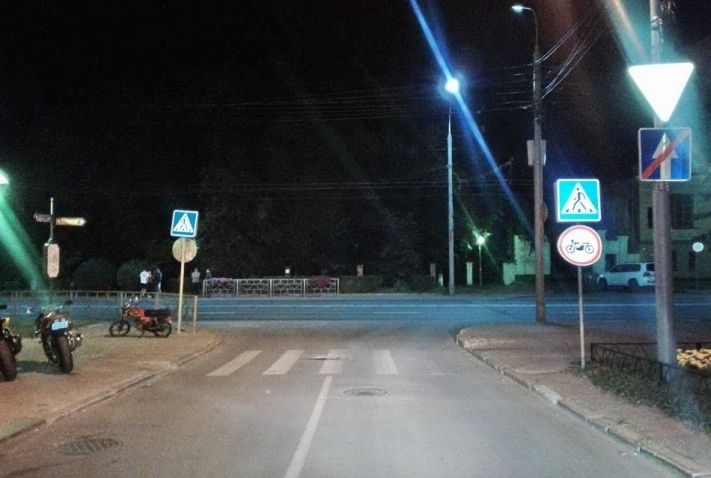 Происшествия, Томские новости, Неопытная девушка-водитель сбила мотоциклиста в Томске Неопытная девушка-водитель сбила мотоциклиста в Томске