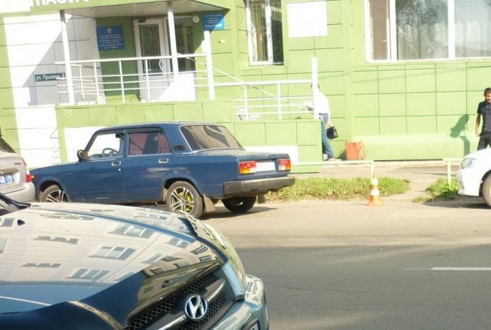 Происшествия, Томские новости, Женщина-пешеход попала под колеса ВАЗа в Томске Женщина-пешеход попала под колеса ВАЗа в Томске