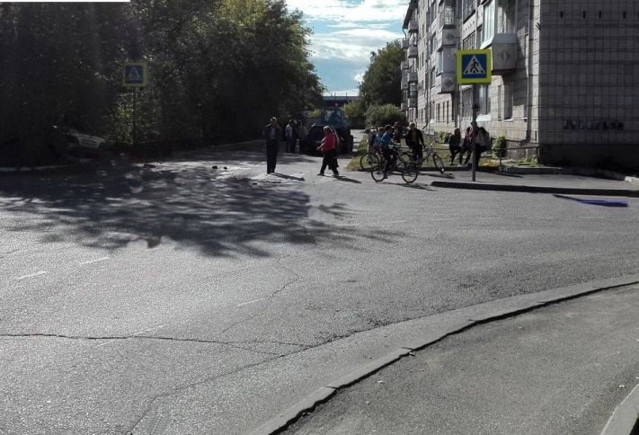 Происшествия, Томские новости, В северском поселке иномарка столкнулась с ВАЗом и ограждением. Один человек пострадал В северском поселке иномарка столкнулась с ВАЗом и ограждением. Один человек пострадал