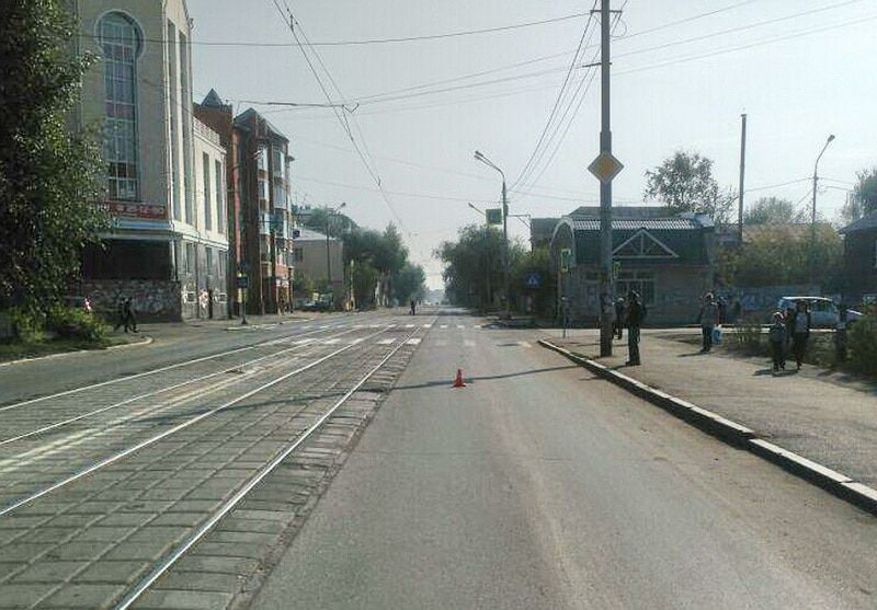 Происшествия, Томские новости, В Томске иномарка сбила женщину, выходившую из трамвая В Томске иномарка сбила женщину, выходившую из трамвая