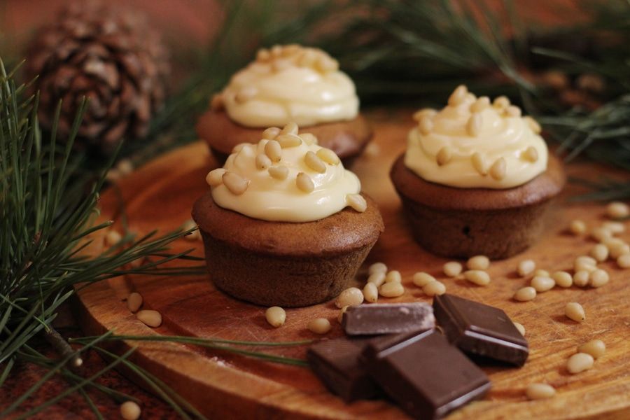 Сибирская гастрономия.Маффины с шоколадом и кедровыми орехами