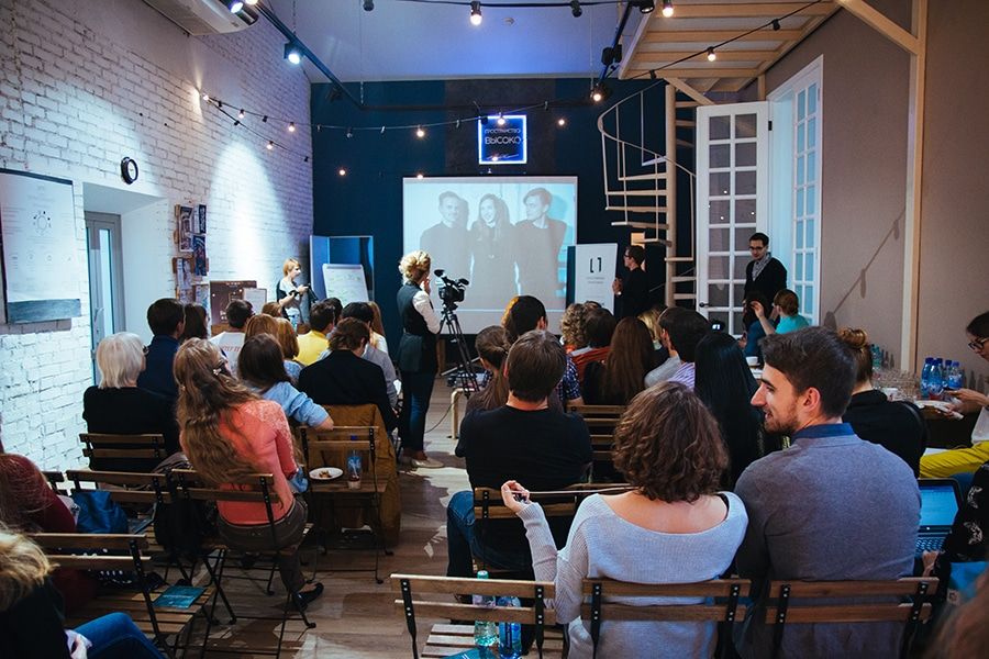 Ликбез по креативности.О креативных индустриях, творческой среде и о том, как эти понятия функционируют в жизни нашего города