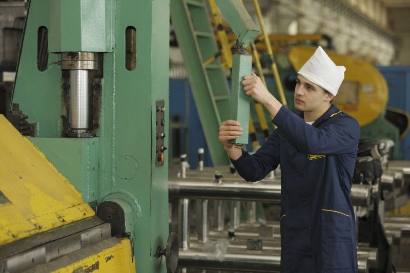 Томские новости, Работники Сибирского химкомбината опасаются закрытия предприятия из-за переноса части оборудования Работники Сибирского химкомбината опасаются закрытия предприятия из-за переноса части оборудования